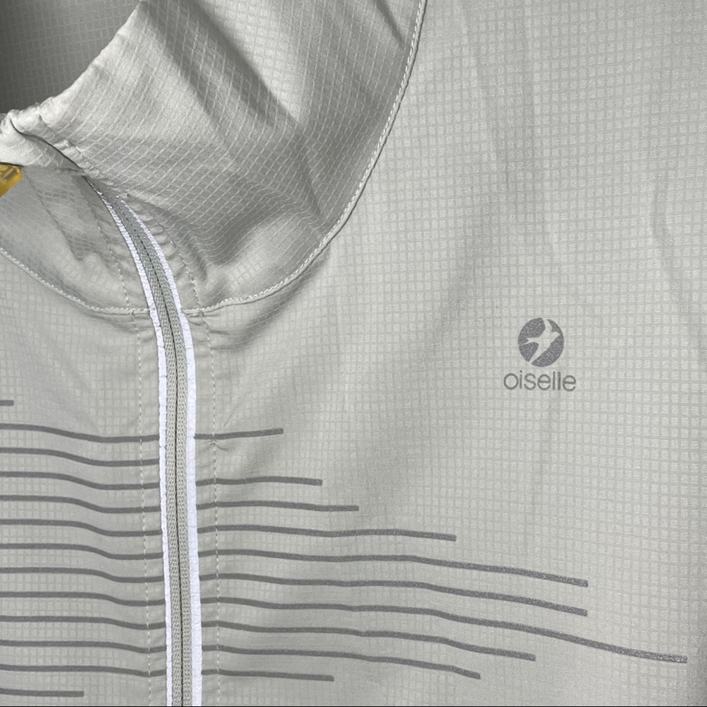 Oiselle reflective running jacket